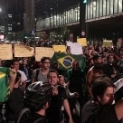 Cidades - O governador Geraldo Alckmin foi um dos alvos dos gritos do protesto na capital paulista. 'Governador, pode escolher, ou cai a tarifa ou cai você', cantava a multidão na Avenida Paulista - Foto: Filipe Araujo/AE