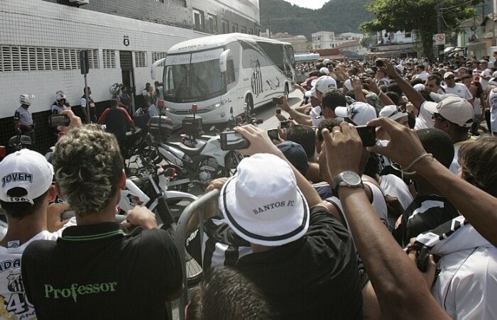 Torcidas mostram sua face violenta nas arquibancadas paulistas