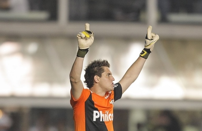 Rafael pega dois pênaltis, Santos elimina o Palmeiras e mantém sonho do tetra no Paulistão