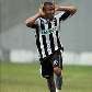 Victor Simões comemora o gol de empate em Botafogo 2 x 2 Avaí Victor Simões comemora o gol de empate em Botafogo 2 x 2 Avaí