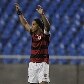 Ronaldinho comanda o Flamengo na vitória sobre o Coritiba