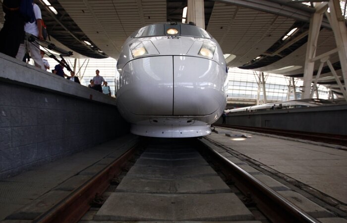 Trem-bala mais rápido do mundo é inaugurado na China; custo total foi de US$ 33 bilhões