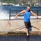 Ressaca tem ondas de até 2,5m e mar invade avenida do Rio 