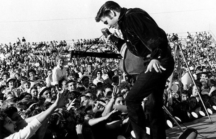 As 10 músicas que marcaram a carreira do rei do rock