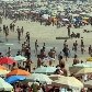 Banhistas aproveitam outono de calor no Estado Banhistas aproveitam outono de calor no Estado