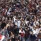 Manifestantes pedem o fim da pobreza que assola o país e da presidência de 30 anos de Mubarak