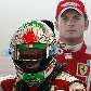 Fisichella exibe seu novo capacete, para a estreia na Ferrari no GP da Itália