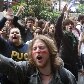 Alunos da PUC-SP ocupam reitoria em protesto contra escolha de reitora