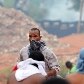 Bombas de efeito moral e confusão em reintegração em SP Bombas de efeito moral e confusão em reintegração em SP