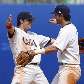 Norte-americanos se abraçam na conqusita da medalha de bronze no baseball Norte-americanos se abraçam na conqusita da medalha de bronze no baseball