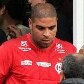 Aos 31 anos, Adriano busca um clube para jogar e Palmeiras, Inter e Vasco são os candidatos