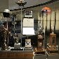Painel com troféus e outros itens de Richard Petty, maior campeão da Nascar, no Hall da Fama