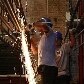 Obras no palco onde são instaladas varas para sustentação de iluminação e cenários
