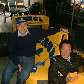 Abba Kogan, com o Lotus 99T, da Historic F-1, posa com Nelson Piquet