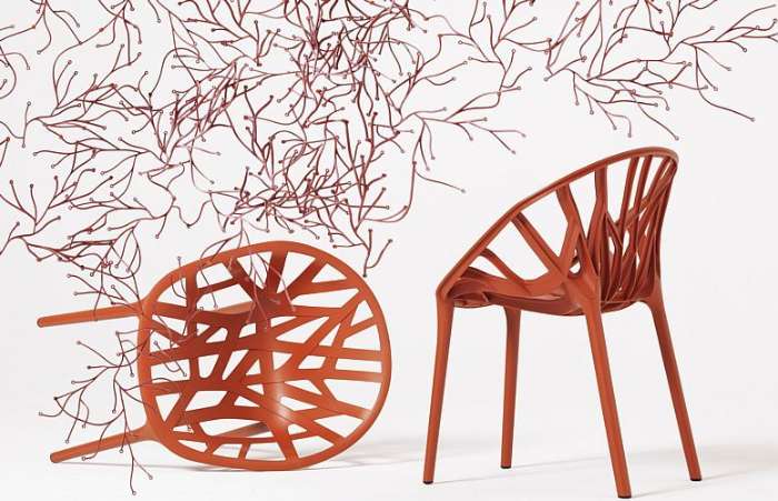 Vegetal Chair, feita com base na formação de galhos e troncos