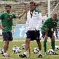 Deco, Carlos Queiroz e Pepe em treino da seleção portuguesa para as Eliminatórias Deco, Carlos Queiroz e Pepe em treino da seleção portuguesa para as Eliminatórias