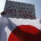 Japoneses fazem manifestação pró-caça a baleias após prisão de ativista ambiental