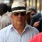 Chapéu Panamá vira mania de brasileiro para se esconder do sol