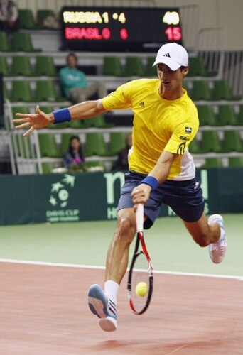 Bellucci vence e Brasil empata com a Rússia na Davis