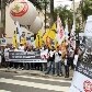 Manifestantes protestam contra fechamento do Shopping Higienópolis