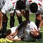 Luís Fabiano reclama de dores em jogo do Sevilla - ele deixou o campo no final do 1.º tempo Luís Fabiano reclama de dores em jogo do Sevilla - ele deixou o campo no final do 1.º tempo