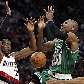Ray Allen (20), do Boston Celtics, perde bola para LaMarcus Aldridge (12), do Portland Trail Blazers Ray Allen (20), do Boston Celtics, perde bola para LaMarcus Aldridge (12), do Portland Trail Blazers