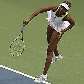 Venus Williams rebate bola em vitória nos Emirados Árabes Unidos