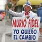 Em Miami, cubano comemora a renúncia de Fidel Castro Em Miami, cubano comemora a renúncia de Fidel Castro