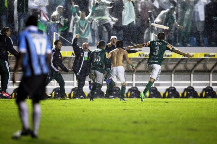 Palmeiras empata com Grêmio e vai fazer final da Copa do Brasil com o Coritiba