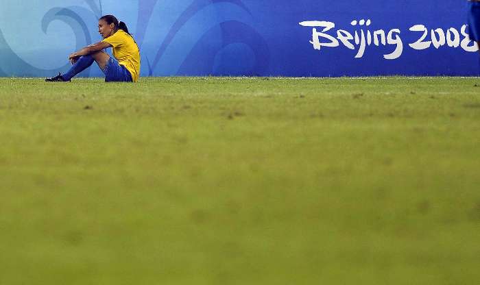 Seleção feminina de futebol cai diante dos EUA Seleção feminina de futebol cai diante dos EUA