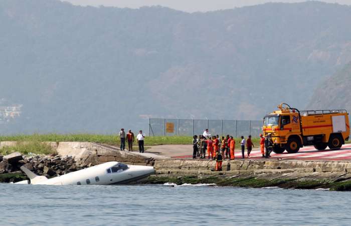 Segundo a  Torre de Controle do Santos Dumont, a aeronave teve problemas técnicos