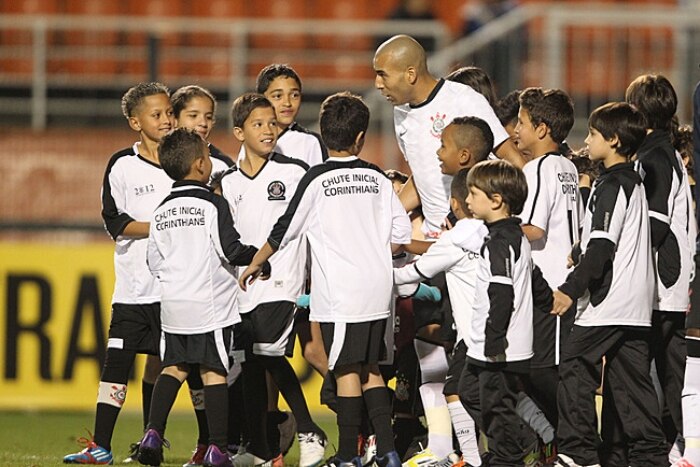 Corinthians recebe a Portuguesa no Pacaembu