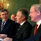 Premie britânico, Gordon Brown, anuncia acordo de autonomia com católicos e protestantes na Irlanda 