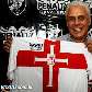 Roberto Dinamite, presidente do Vasco, exibe a camisa 3 do time para a temporada 2010 Roberto Dinamite, presidente do Vasco, exibe a camisa 3 do time para a temporada 2010