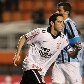 Chicão comemora o primeiro gol do Corinthians sobre o Grêmio Chicão comemora o primeiro gol do Corinthians sobre o Grêmio