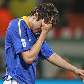 Decepção de Kaká no jogo contra a Holanda, que tirou o Brasil da copa