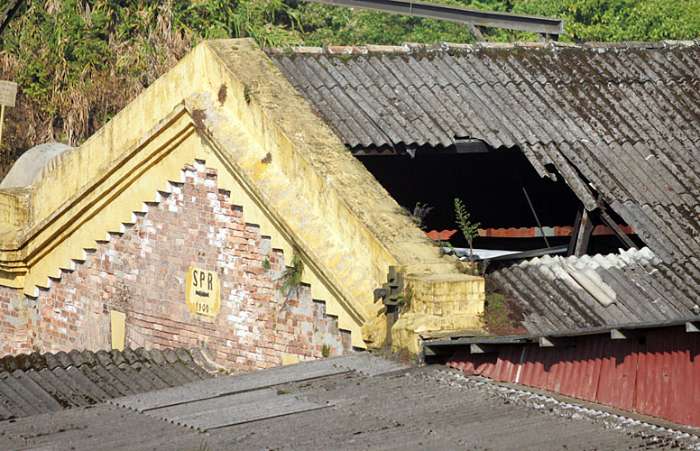 Vista do museu ferroviário de Paranapiacaba, sem manutenção e parcialmente interditado 
