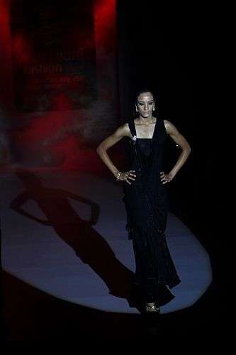 Desfile da marca Ashwin Kamanisankar na Bangalore Fashion Week