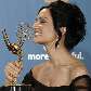 Archie Panjabi comemora prêmio