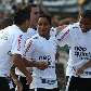 Jorge Henrique dança na vitória do Corinthians sobre o Santos