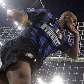 Maicon marca para a Inter na vitória por 3 a 1 sobre o Barcelona Maicon marca para a Inter na vitória por 3 a 1 sobre o Barcelona