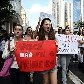 Amigos de jovem assassinado fazem protesto na Avenida Paulista
