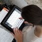 Estudante aproveita minutos finais para revisar conteúdo Estudante aproveita minutos finais para revisar conteúdo