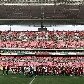 Torcida exibe enorme mosaico com o nome de Petkovic, que se despediu do clube no jogo