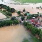 Água começa a invadir comunidade de Três Vendas, em Campos, Rio de Janeiro
