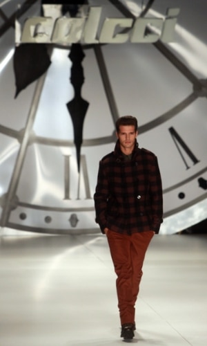 SPFW: confira as roupas que serão tendência no Outono Inverno 2012