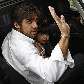 Juninho Pernambucano acena em sua despedida do Lyon, da França Juninho Pernambucano acena em sua despedida do Lyon, da França
