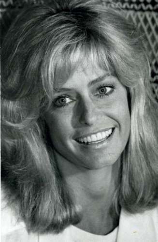 A atriz Farrah Fawcett, que morreu nesta quinta-feira, 25, em 1984