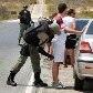 Polícia Militar revistando carro na Rodovia PE 483 com destino a Cabrobó Polícia Militar revistando carro na Rodovia PE 483 com destino a Cabrobó
