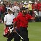 Multidão acompanha Tiger Woods em curso de golfe da cidade chinesa de Dongguan